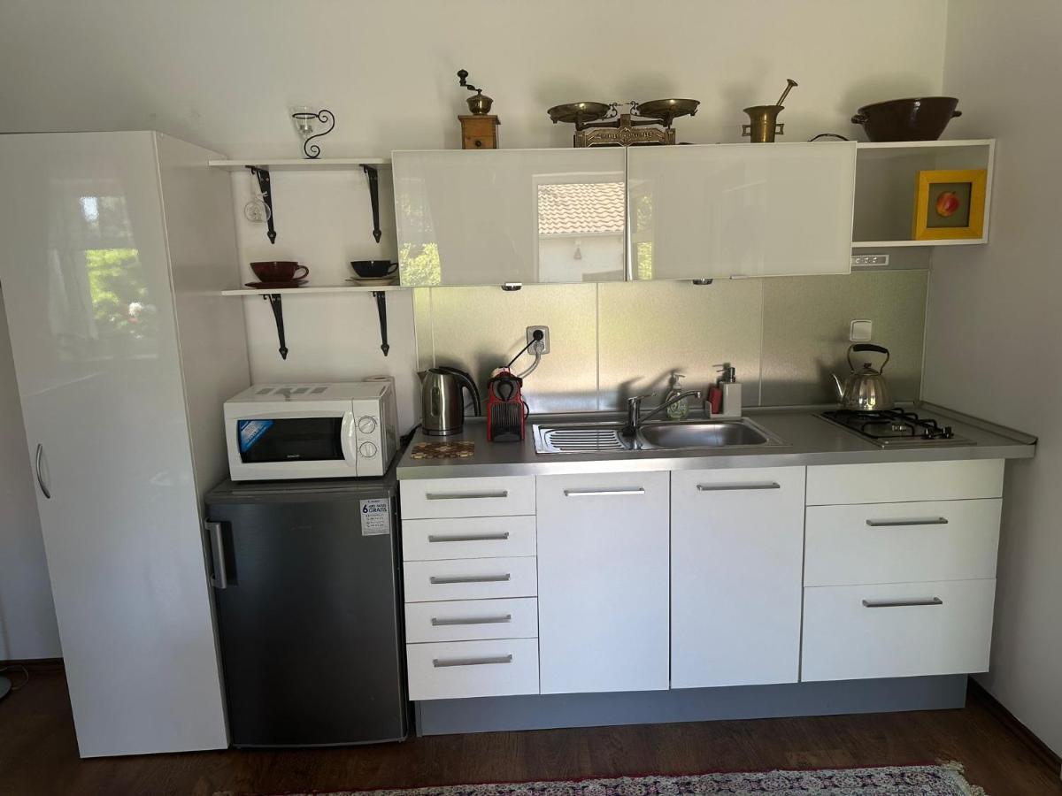 Apartman U Jezirka Velke Prilepy Exteriör bild